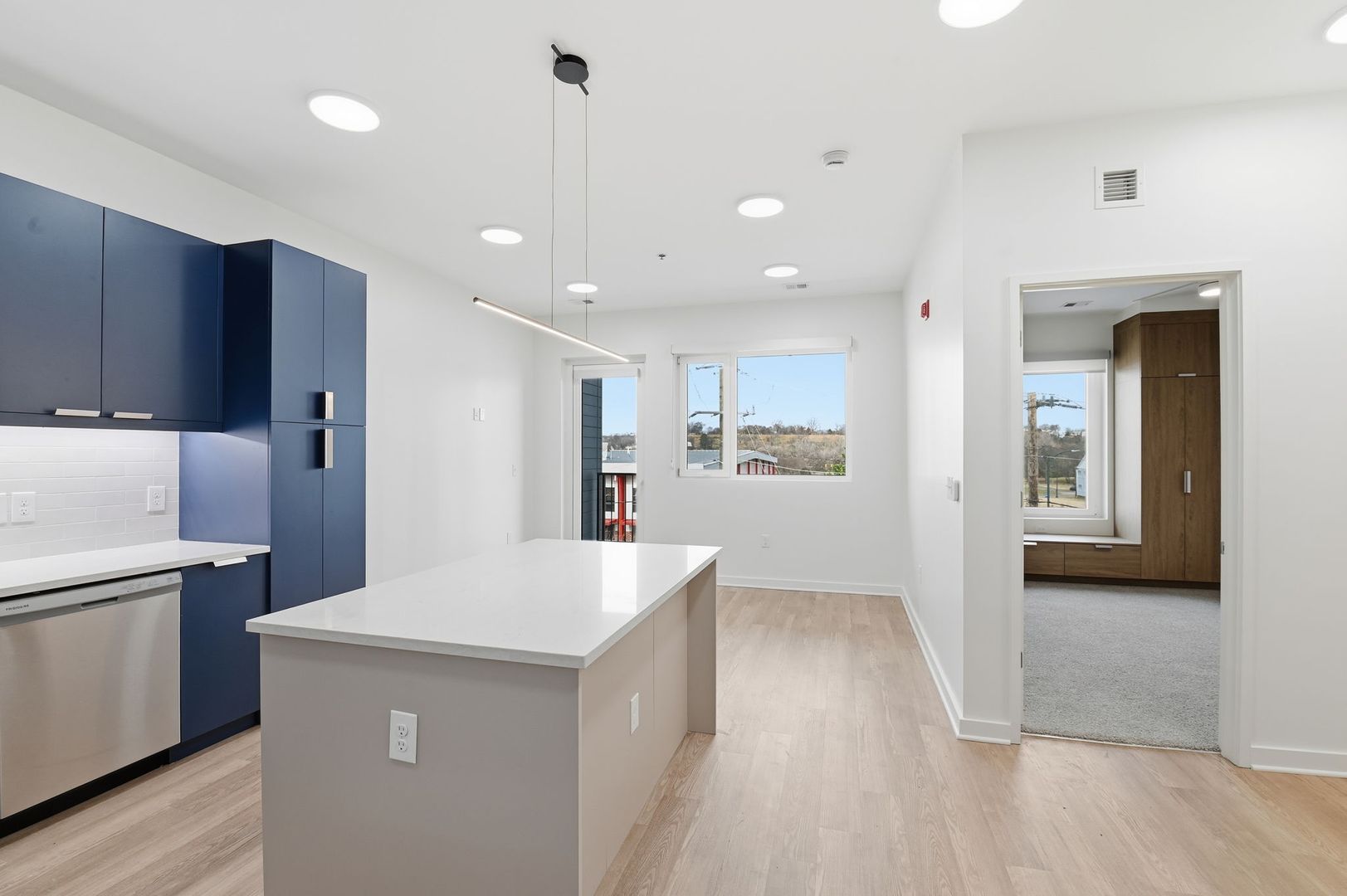 Richmond Apartment: 501 Orleans Street