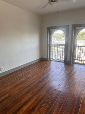First month FREE! | Modern 1 Bedroom Apartment in Manchester VA – DogTown Apartments | Available NOW! – photo 1