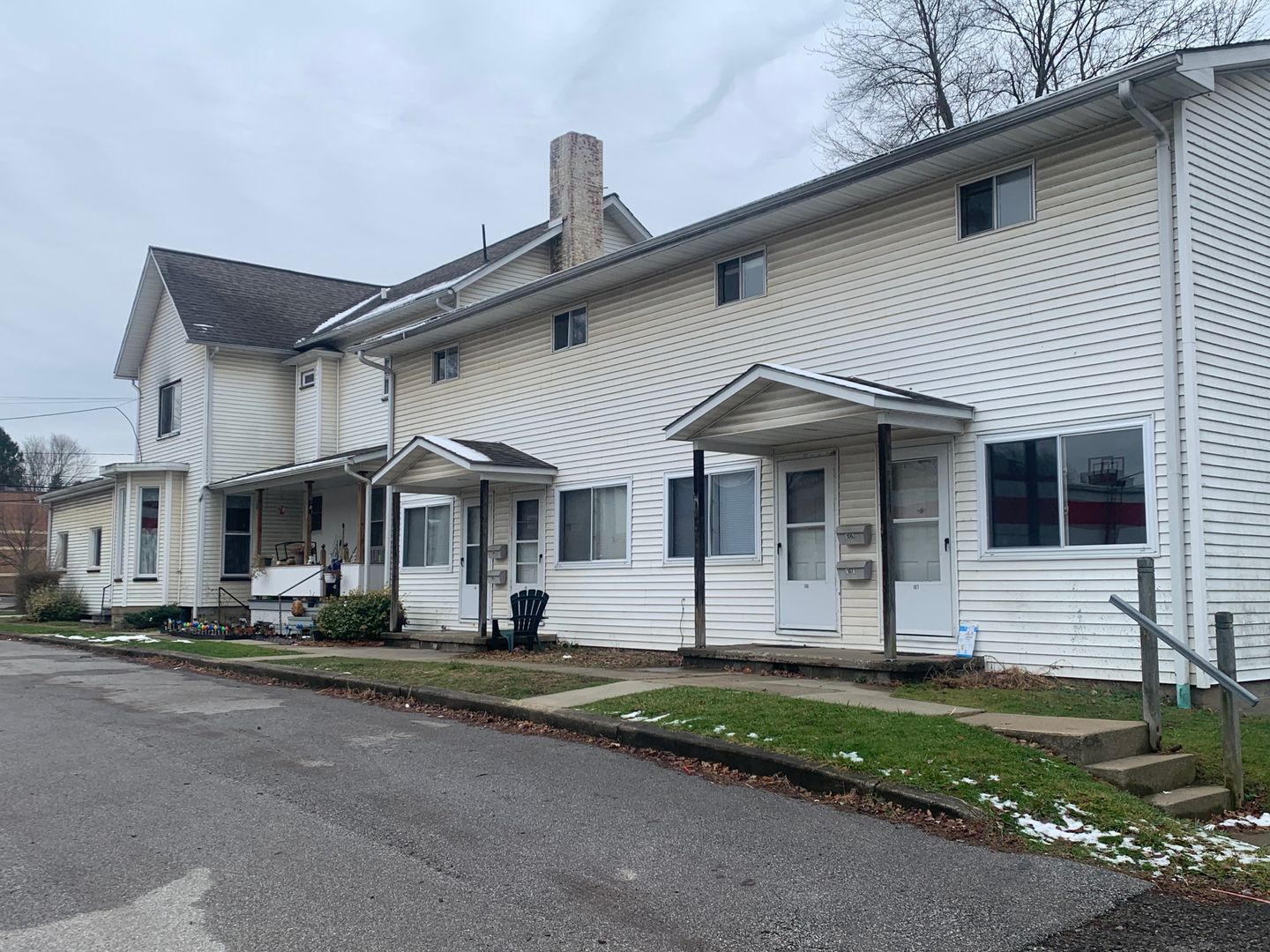 Greenville Apartment: 334 Main St