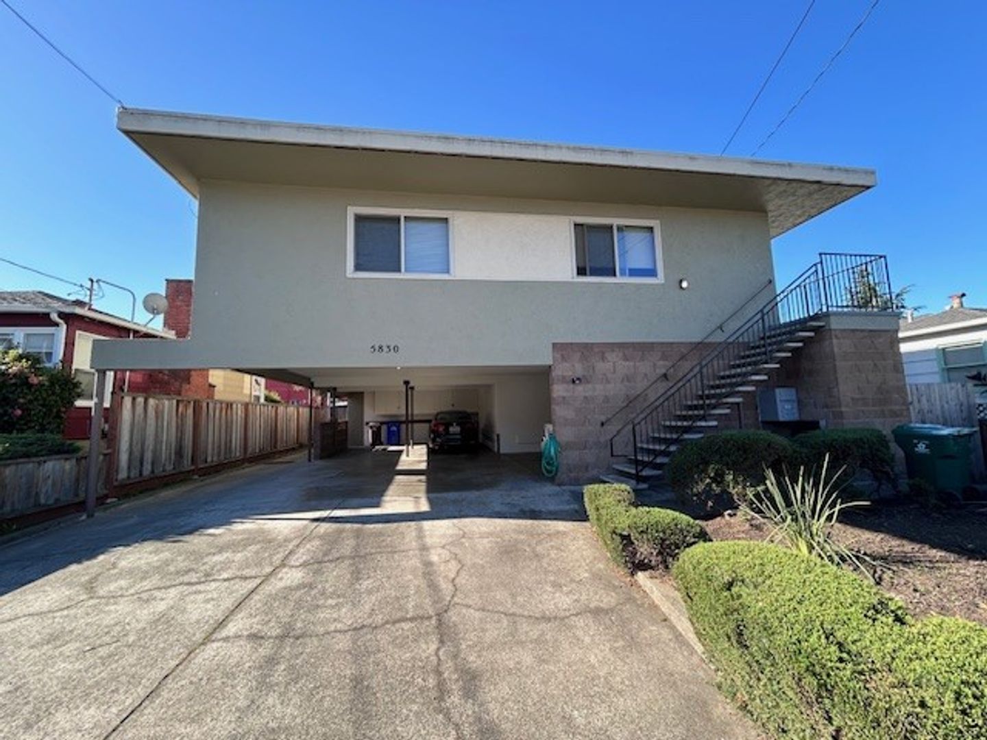 Richmond Apartment: 5830 Jefferson Ave.