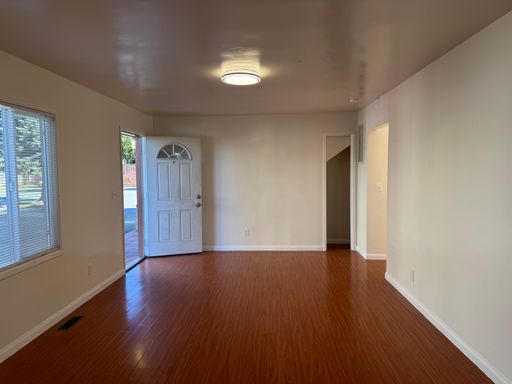 Renovated 2 Bedroom, on San Pablo Ave, in East Richmond Area--Move in Special – photo 1