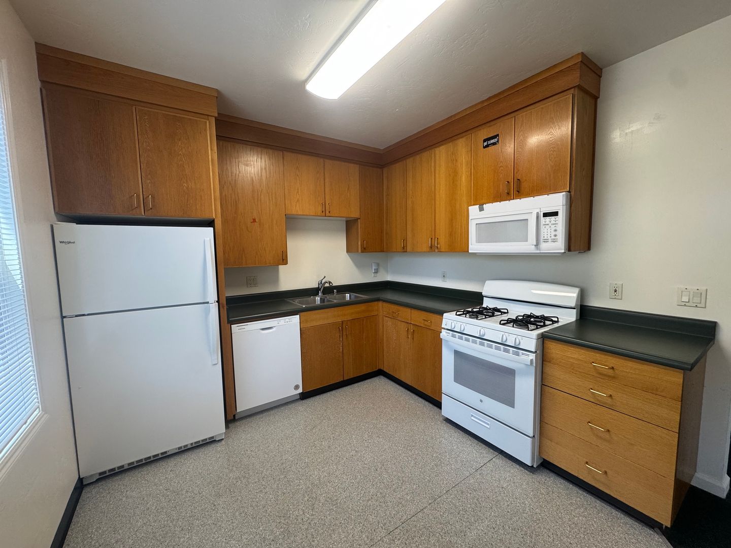 Berkeley Apartment: 2527 Piedmont Ave., Apt C