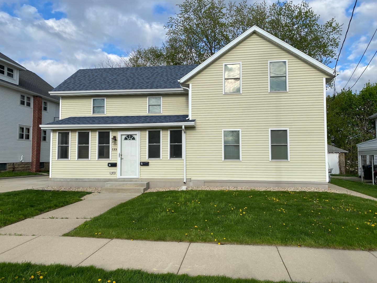 Stoughton Apartment: 133 S. 5th St.