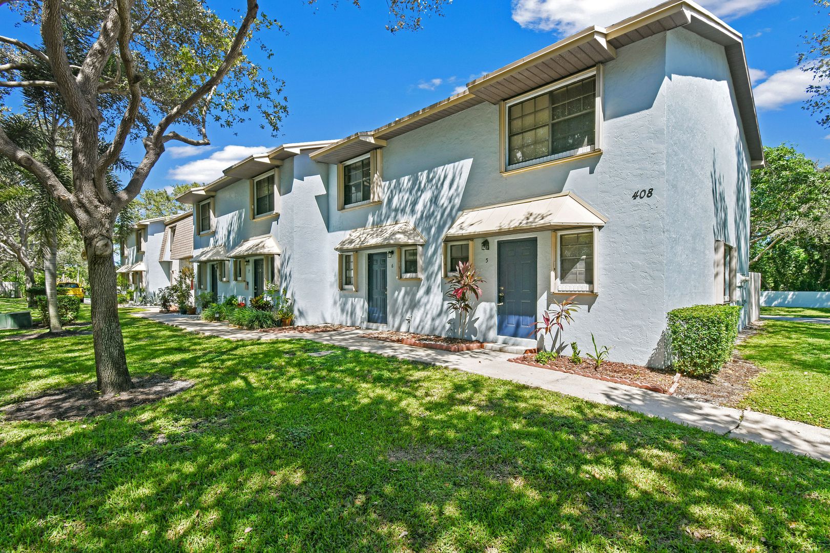 Tequesta Townhome: 408 N Cypress Drive