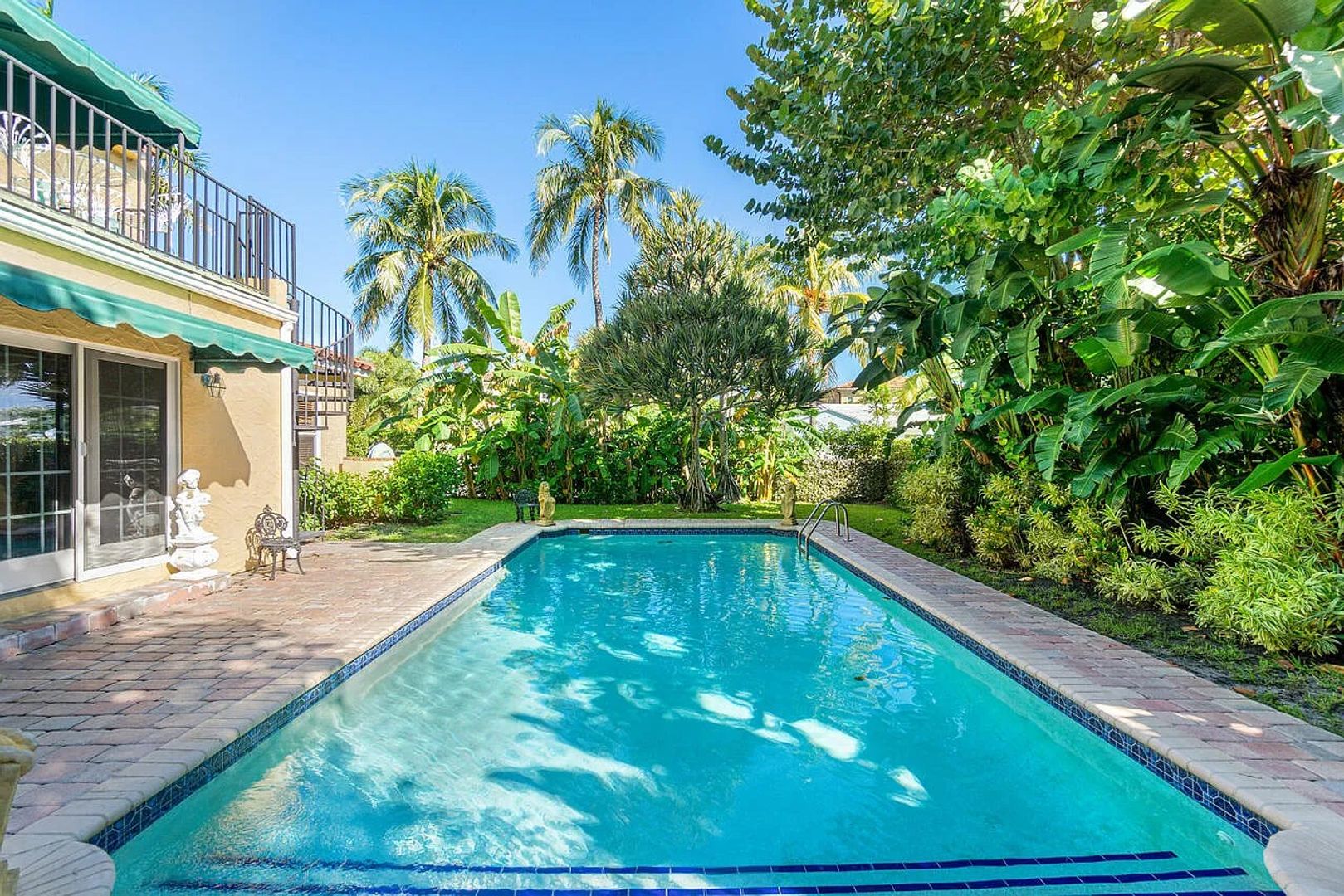 West Palm Beach House: 194 Almeria Rd