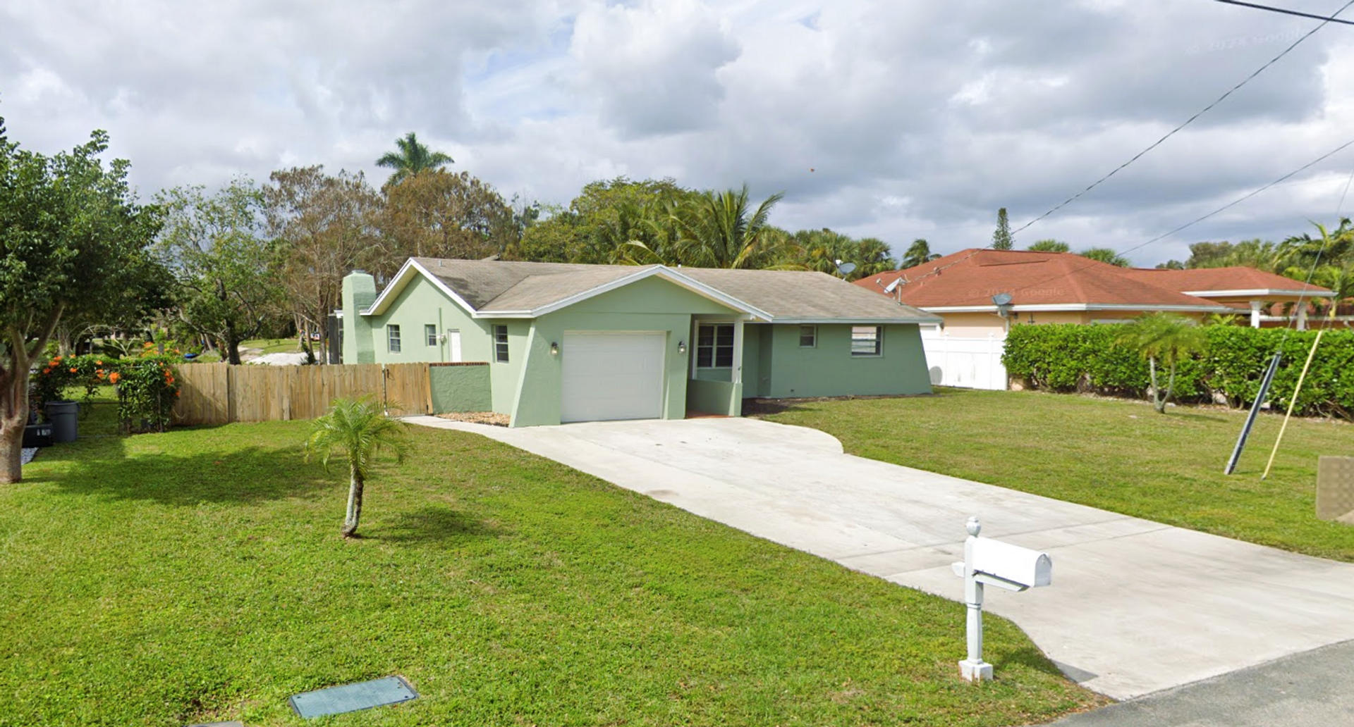 West Palm Beach House: 1317 Willow Rd