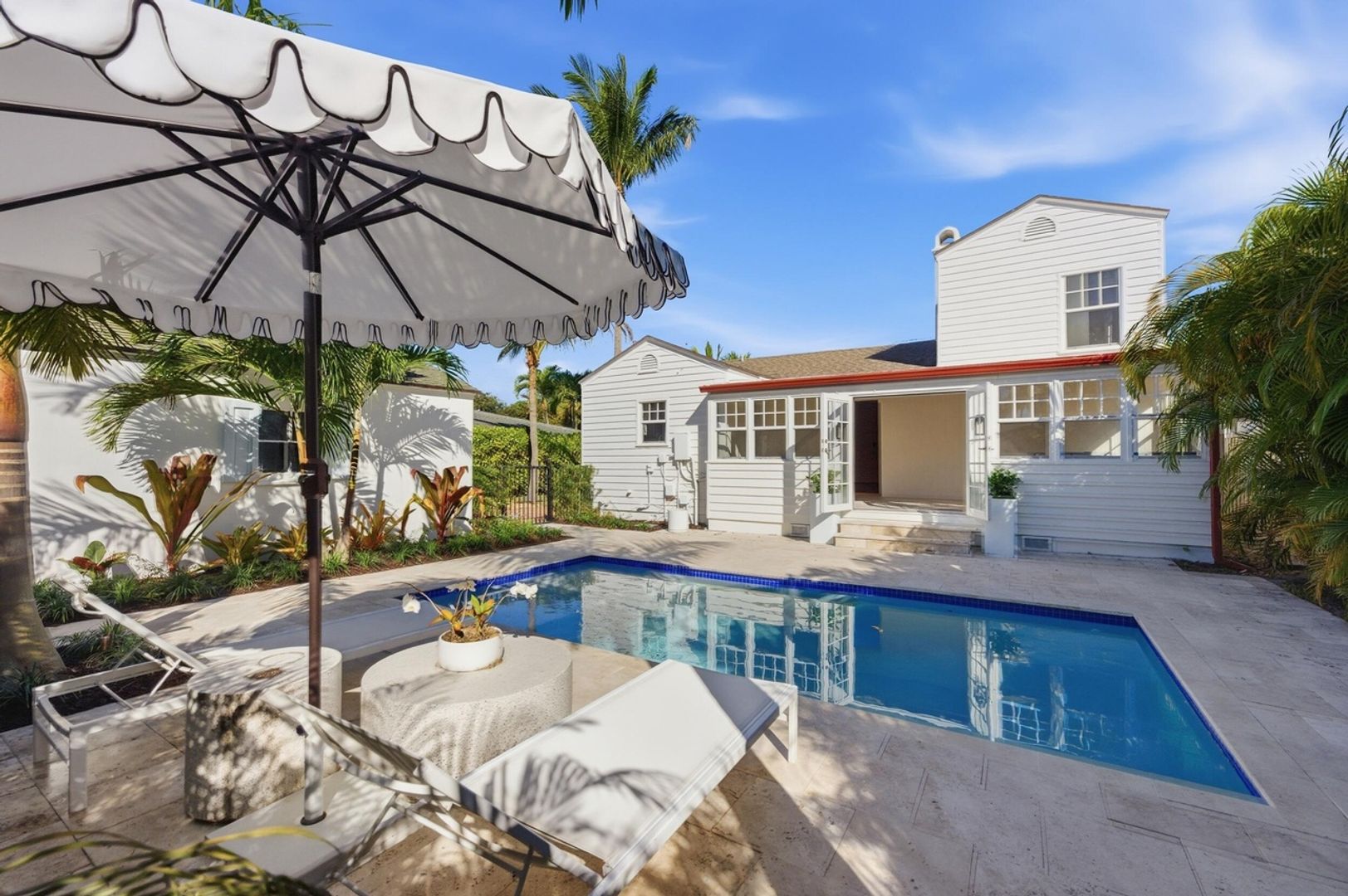 West Palm Beach House: 236 Greymon Dr
