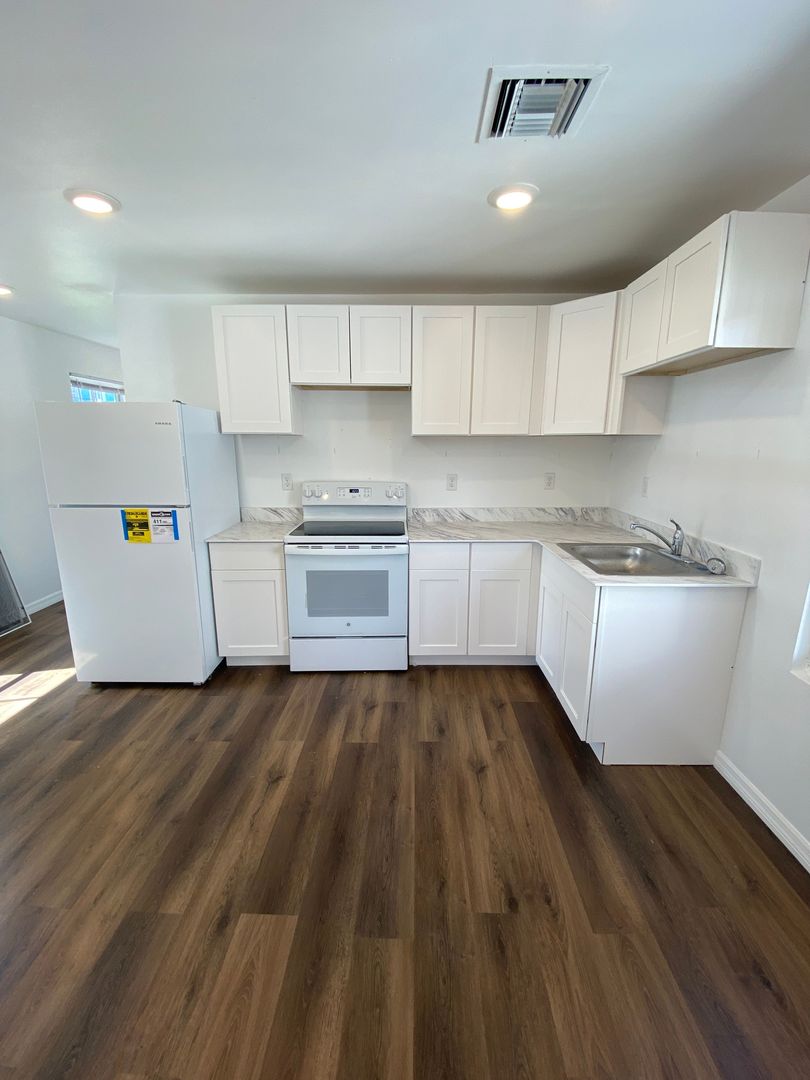 West Palm Beach House: 639 6th Street
