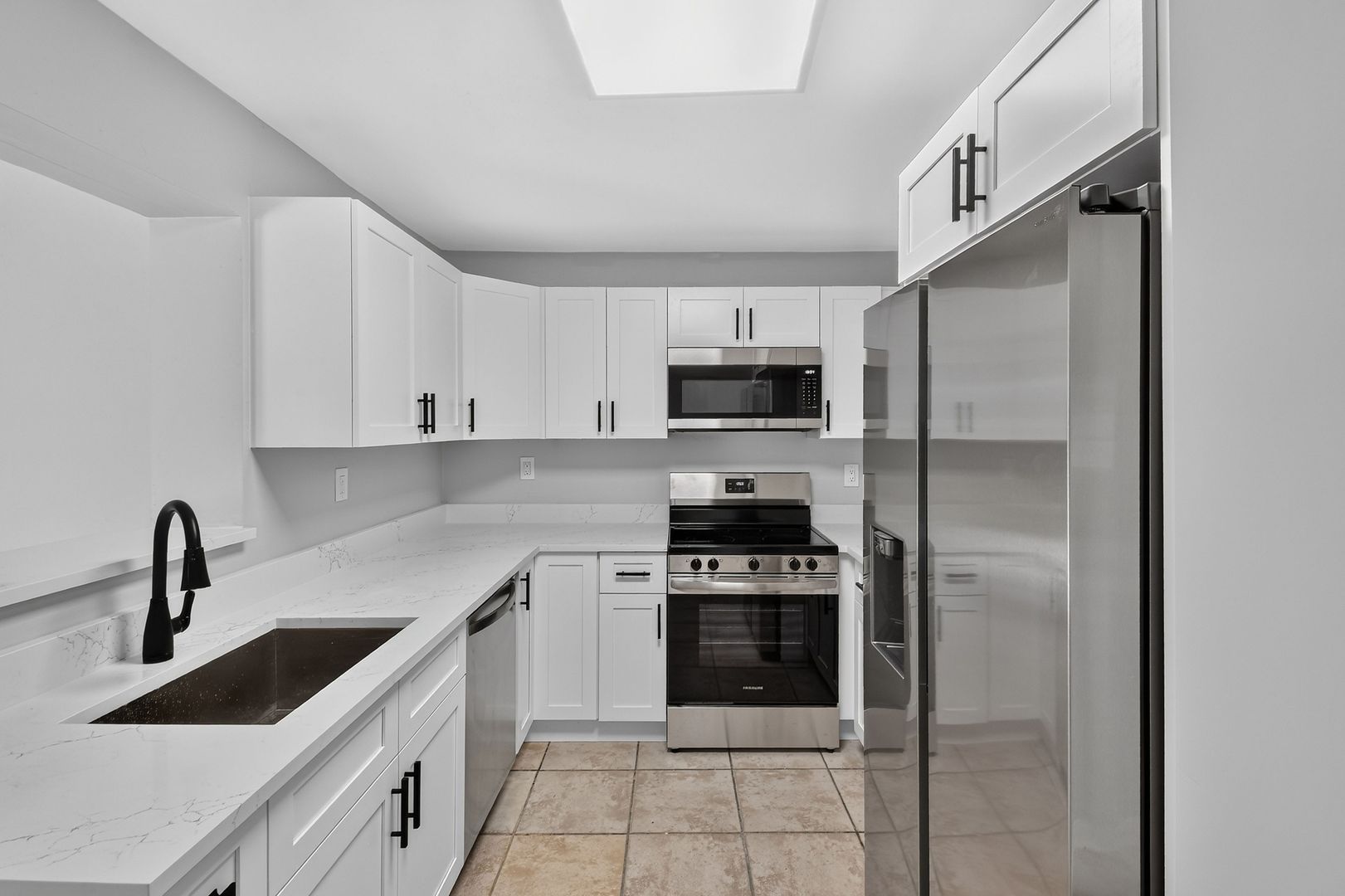 Riviera Beach House: 1037 W 28Th St