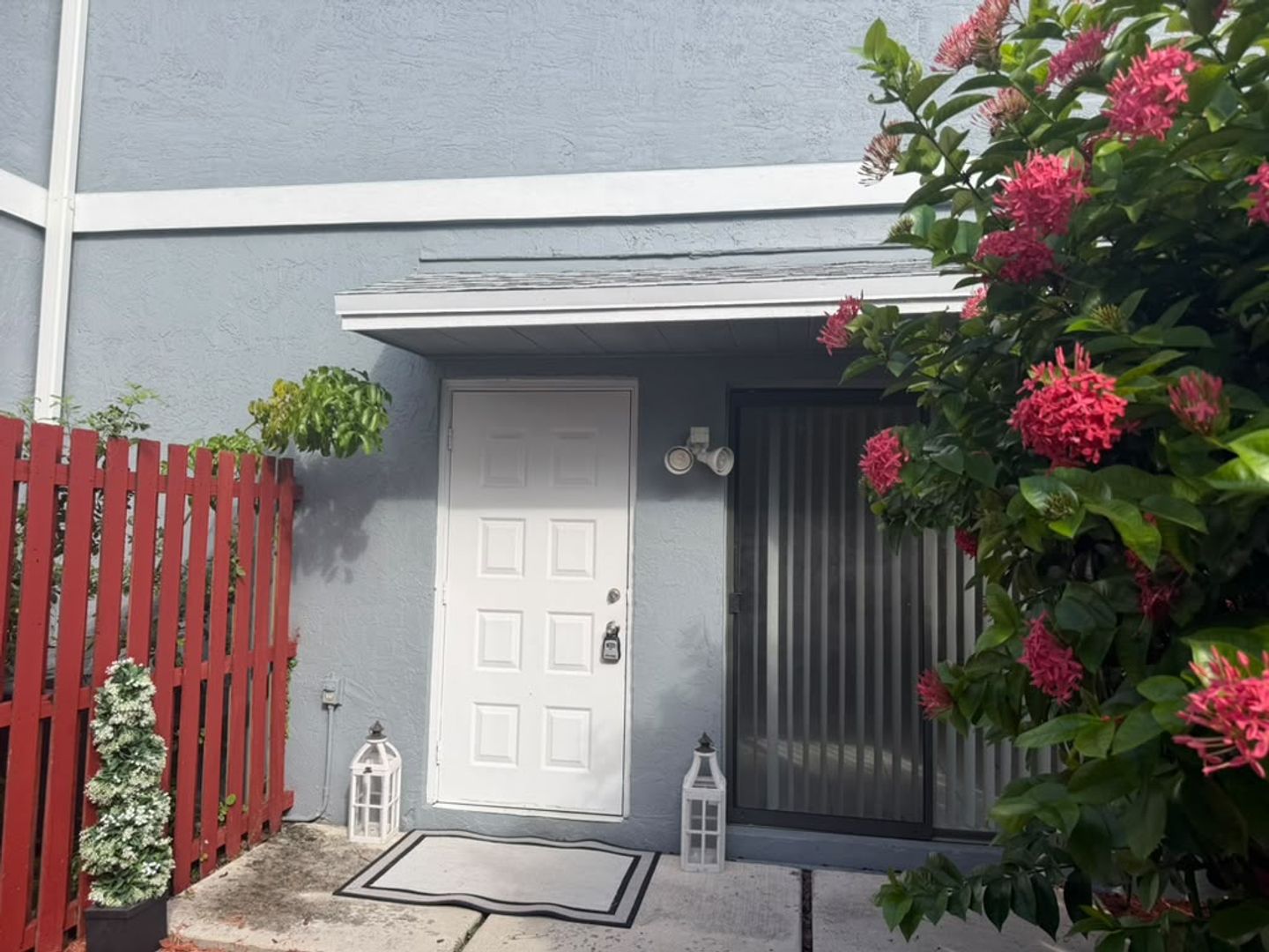 Boynton Beach House: 1 Crossings Circle #C