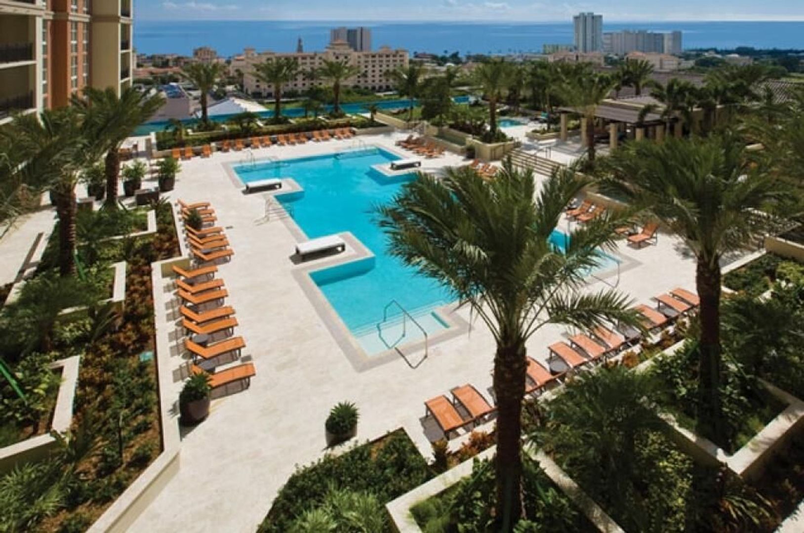 West Palm Beach Apartment: 550 Okeechobee Boulevard