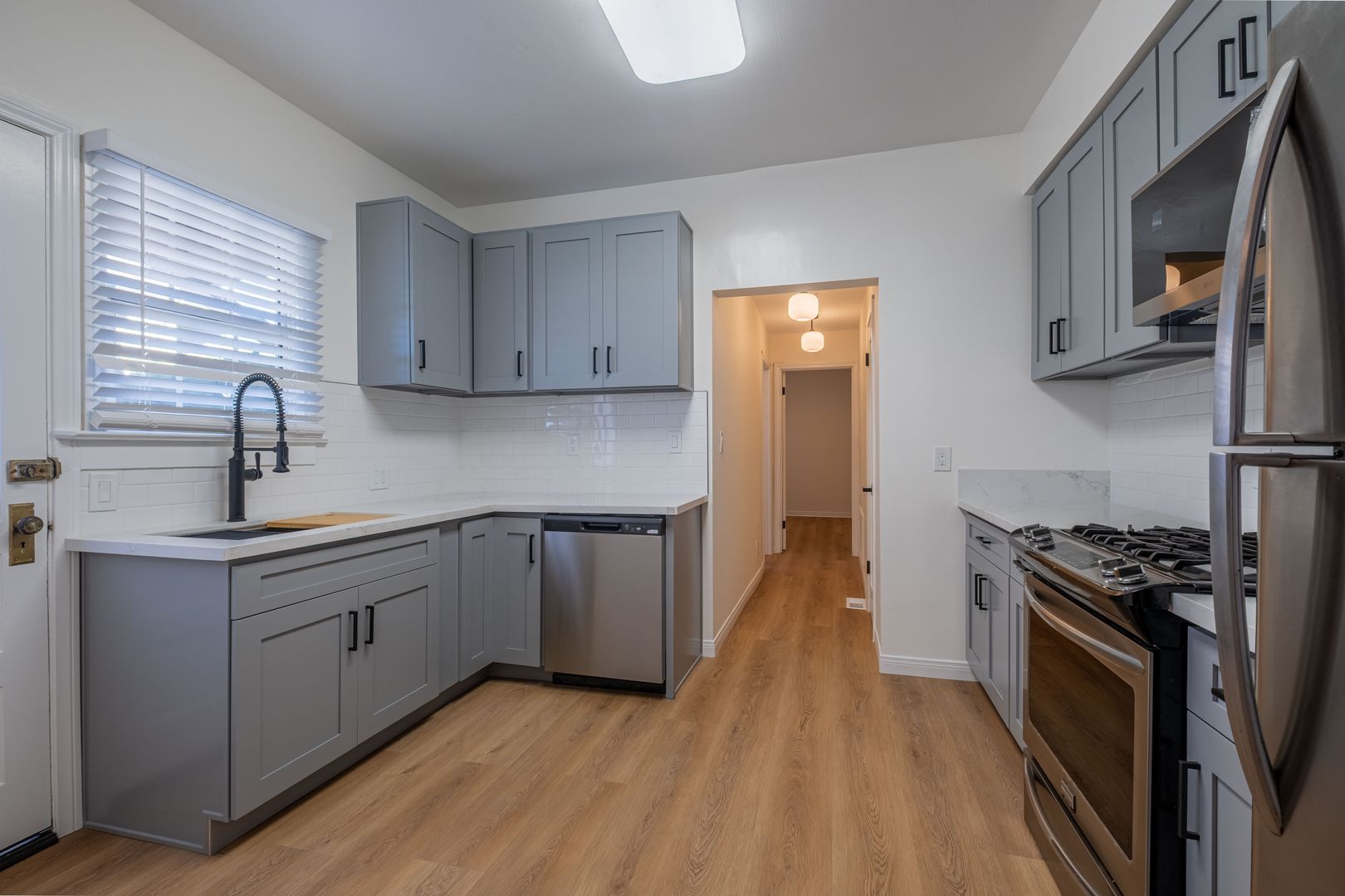 Redondo Beach Apartment: 108 N. Broadway