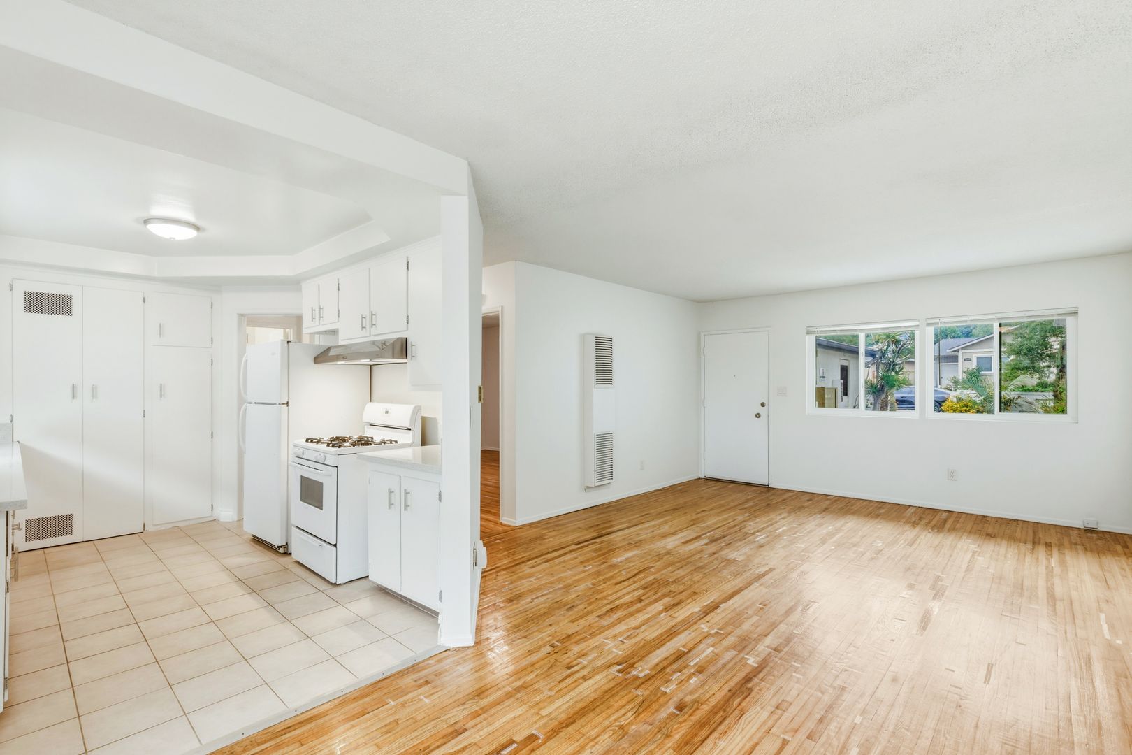 Torrance Apartment: 25230 Loytan Street