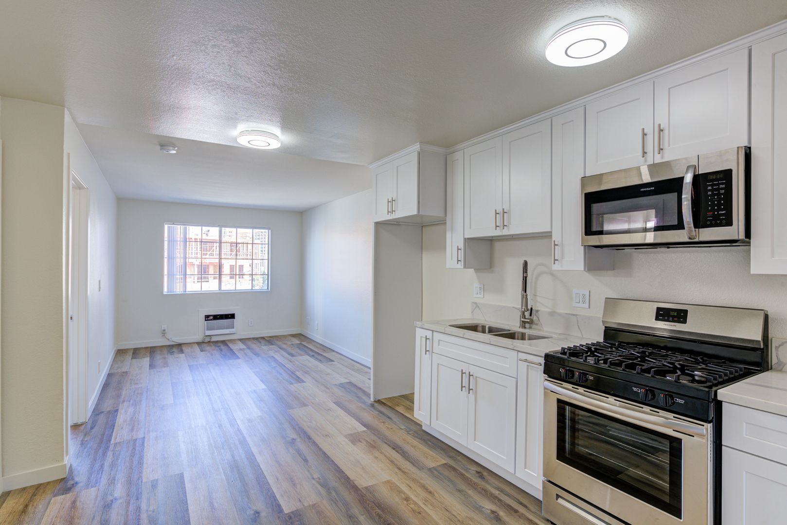Los Angeles Apartment: 720 S. Hoover Street