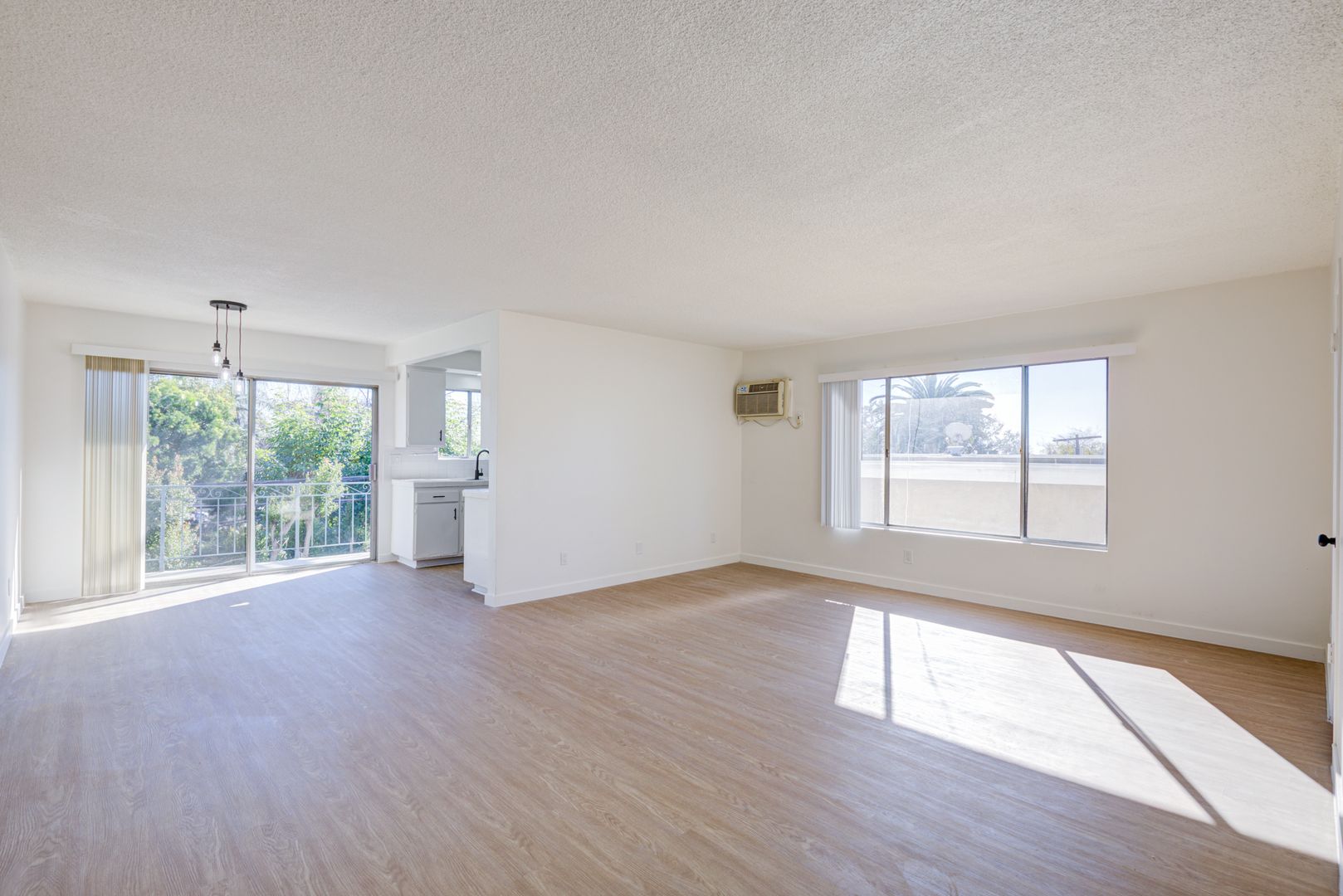 Los Angeles Apartment: 1426 N. Fairfax Avenue