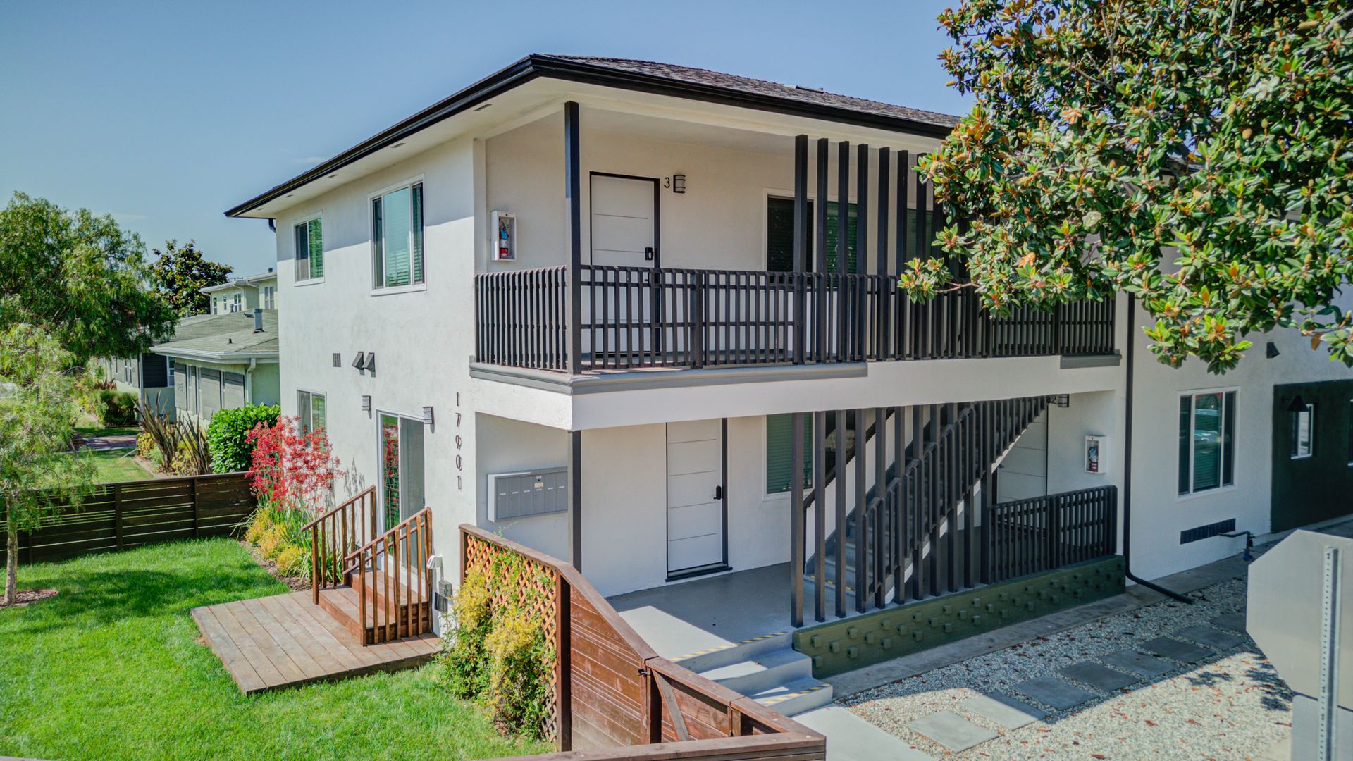 Torrance Apartment: 17901 Crenshaw Boulevard