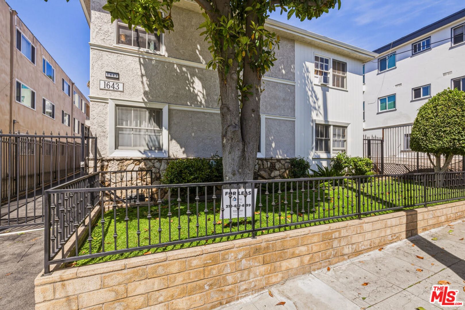 Los Angeles Apartment: 1643 N. Formosa Avenue