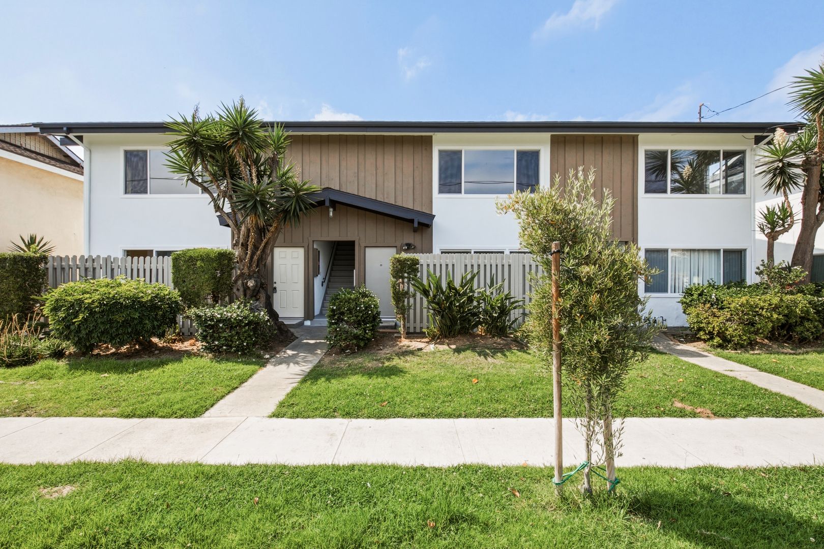 Torrance Apartment: 4712 Del Amo Blvd