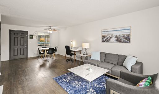 Fall Student Housing | Fully Furnished - Private Room – photo 1