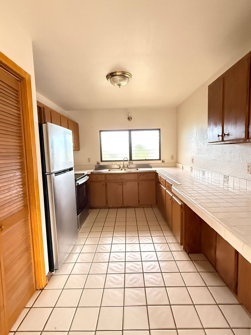Waianae Apartment: 87-203 Auyong Homestead Rd