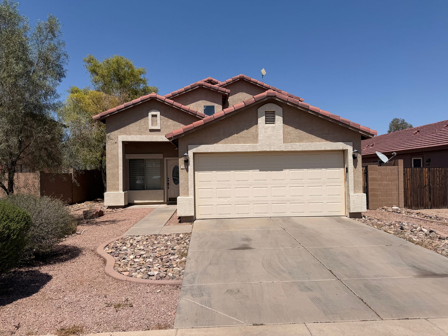 Casa Grande House: 1338 E 10th Pl