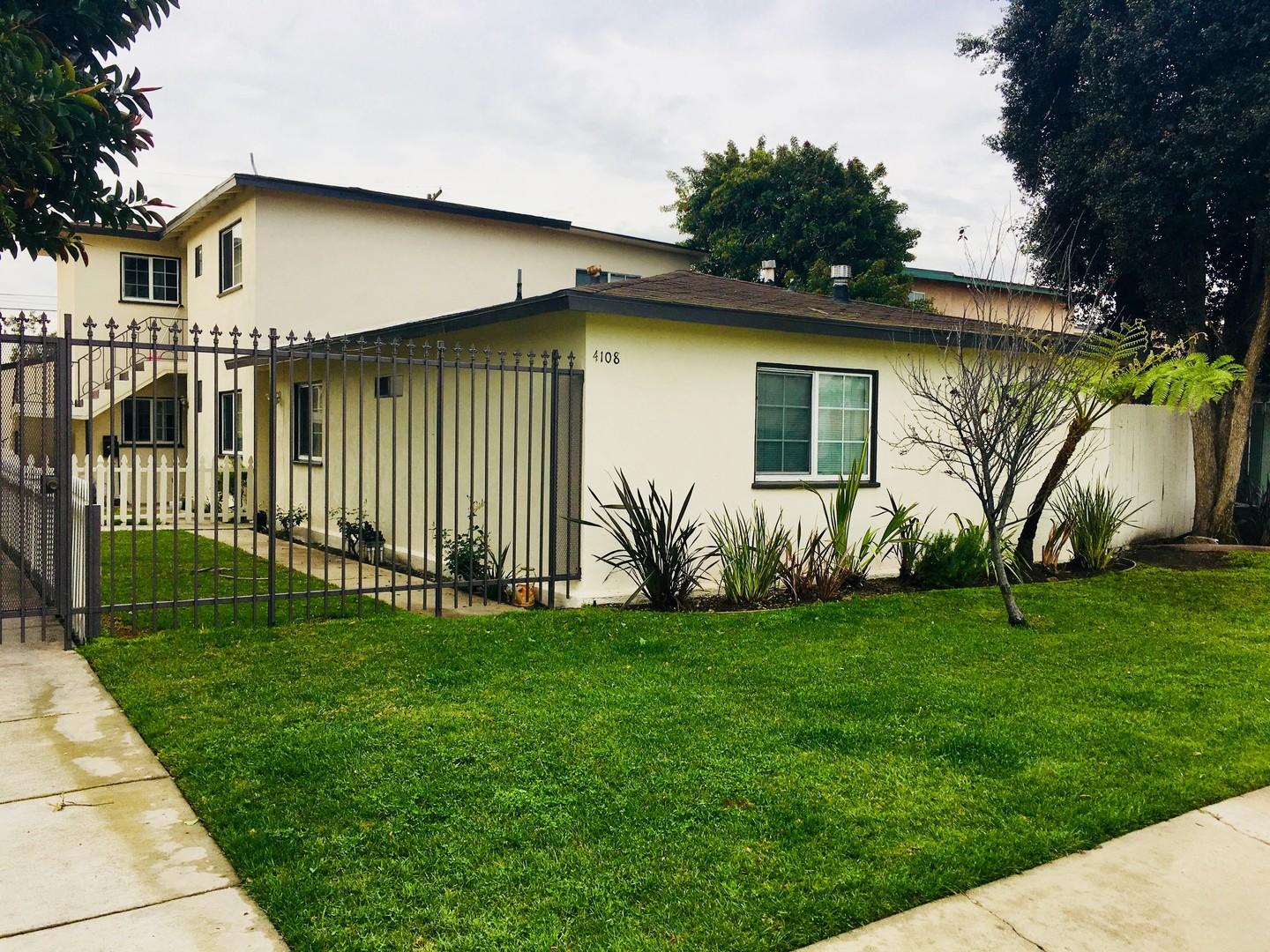 Torrance Apartment: 4108 Redondo Beach Blvd.