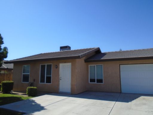 NEAR THE AIRPORT & UPGRADES GALORE! – photo 1