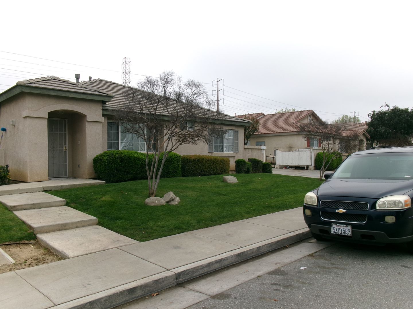 BAKERSFIELD Apartment: 4314 PEBBLE CREEK DR A-D