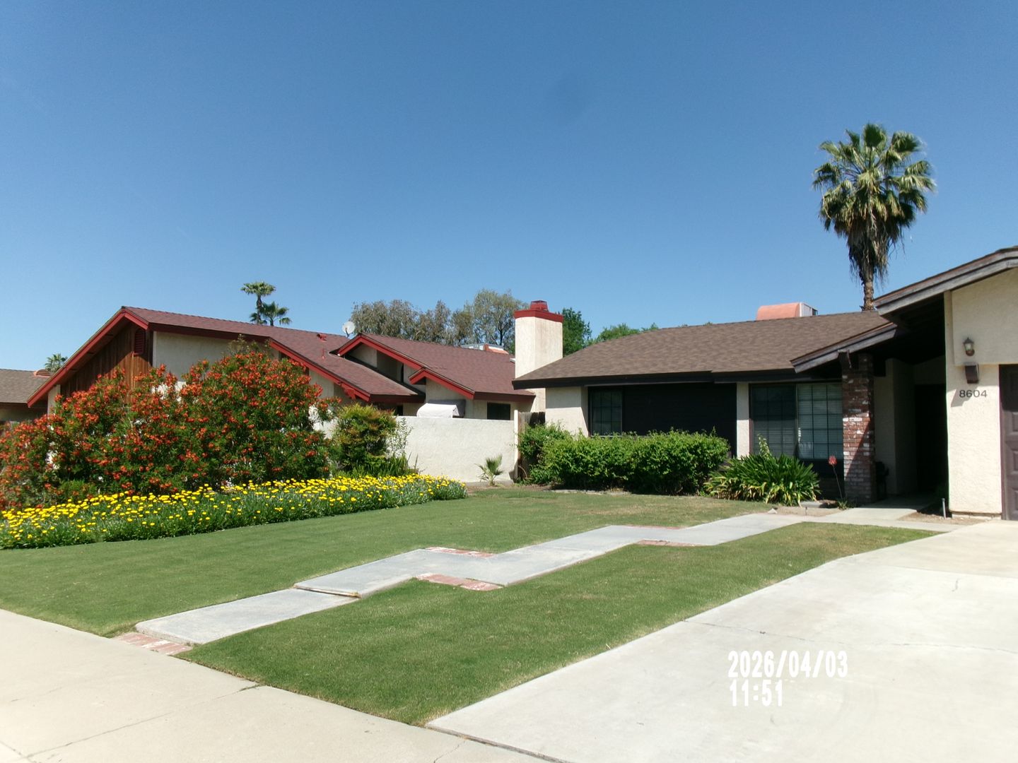BAKERSFIELD House: 8604 HASSAM DR