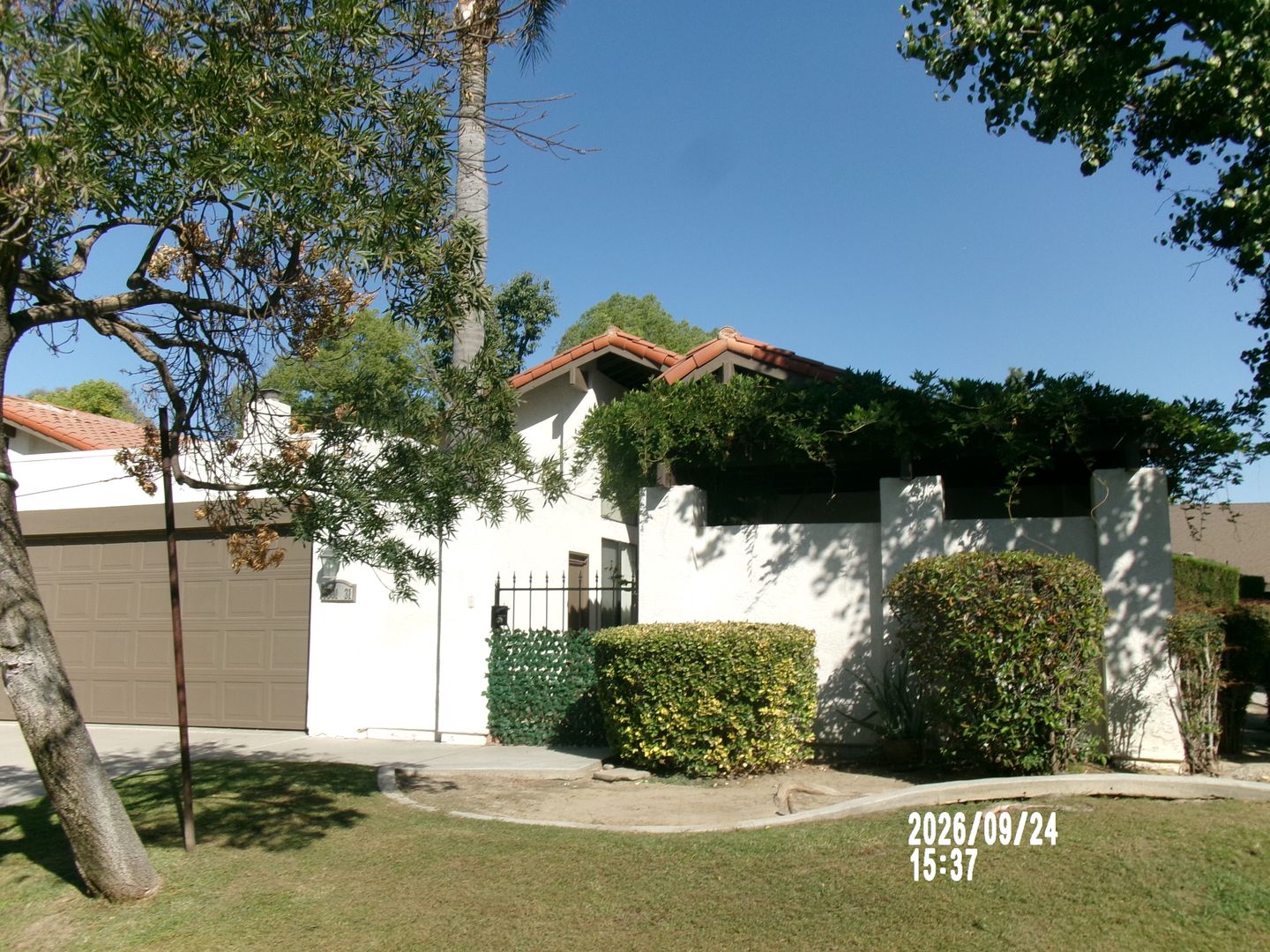 BAKERSFIELD Condo: 6901 COURTSIDE CIRCLE #31