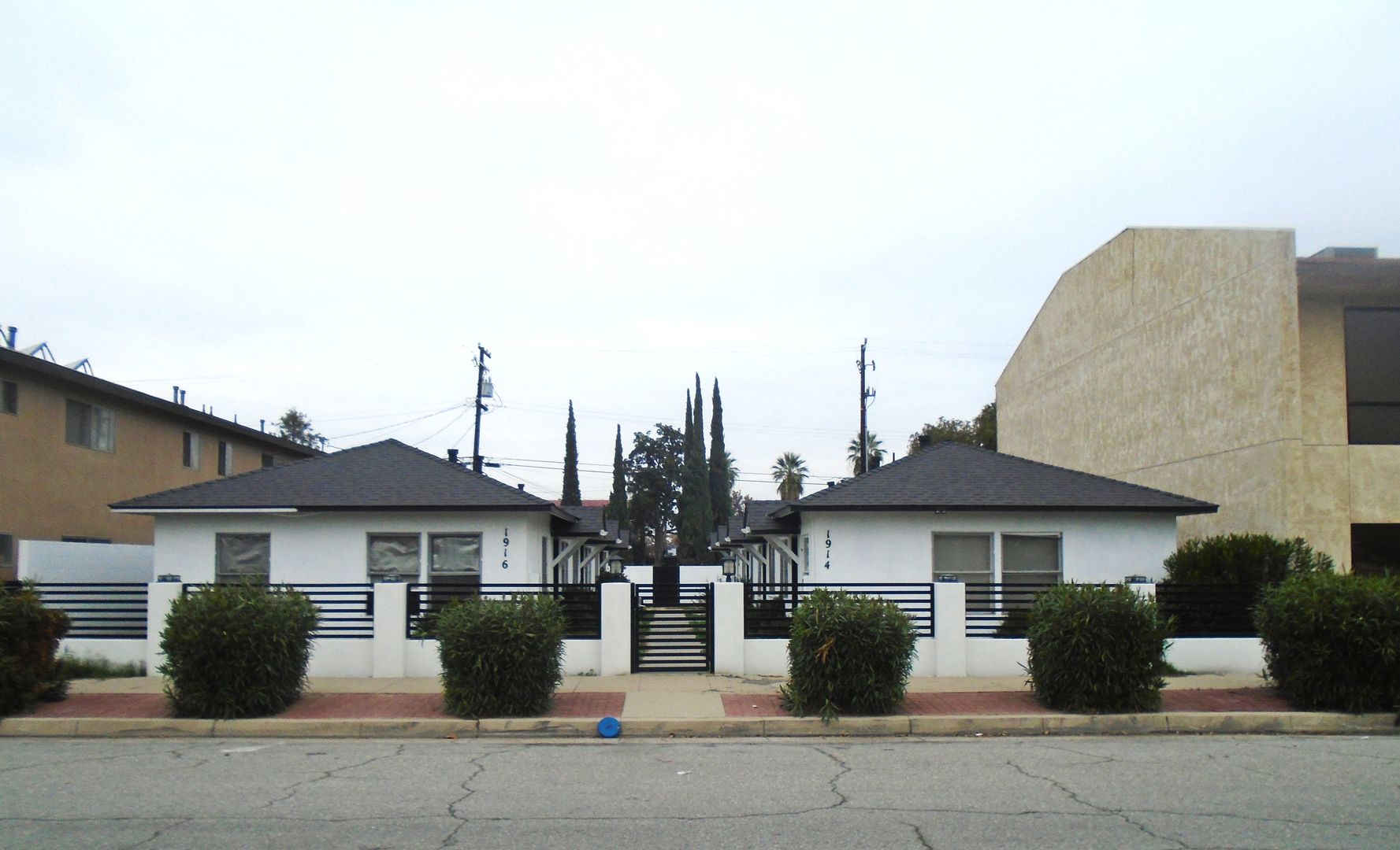 BAKERSFIELD Apartment: 1914/1916 16TH STREET