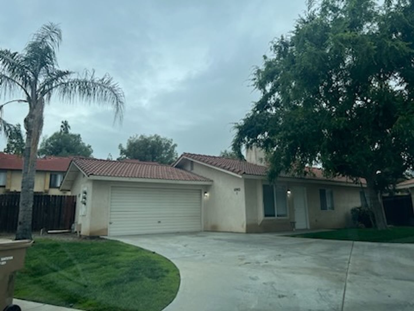 BAKERSFIELD Apartment: 6902 VALLEYVIEW DRIVE 1 & 2