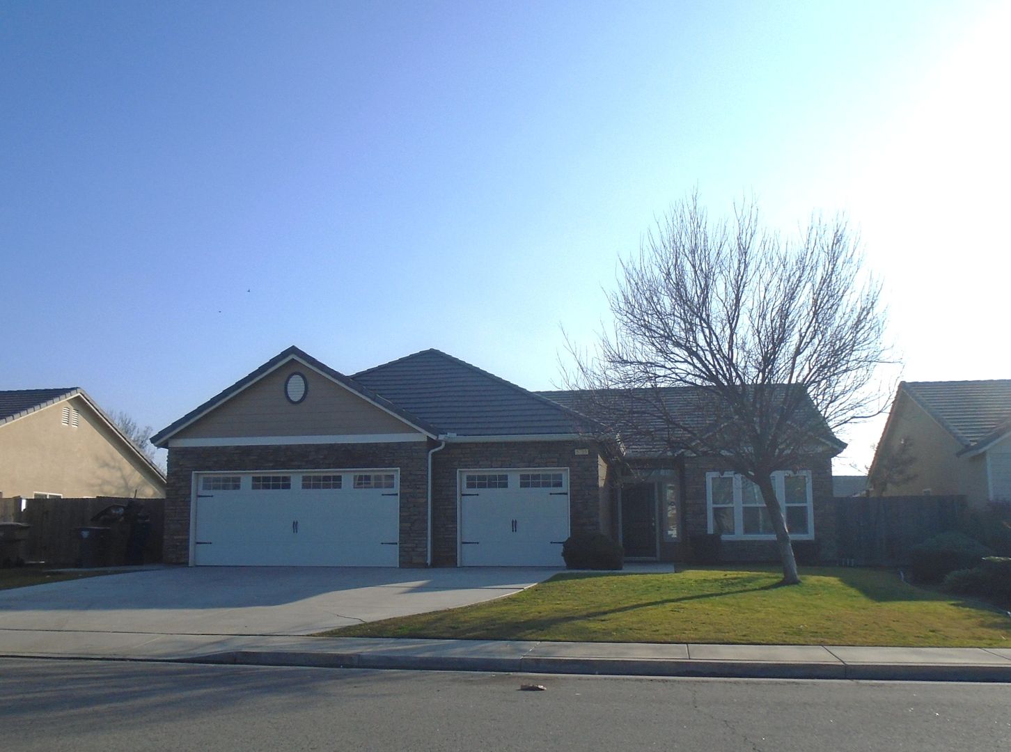 BAKERSFIELD House: 5715 QUEBEC AVE