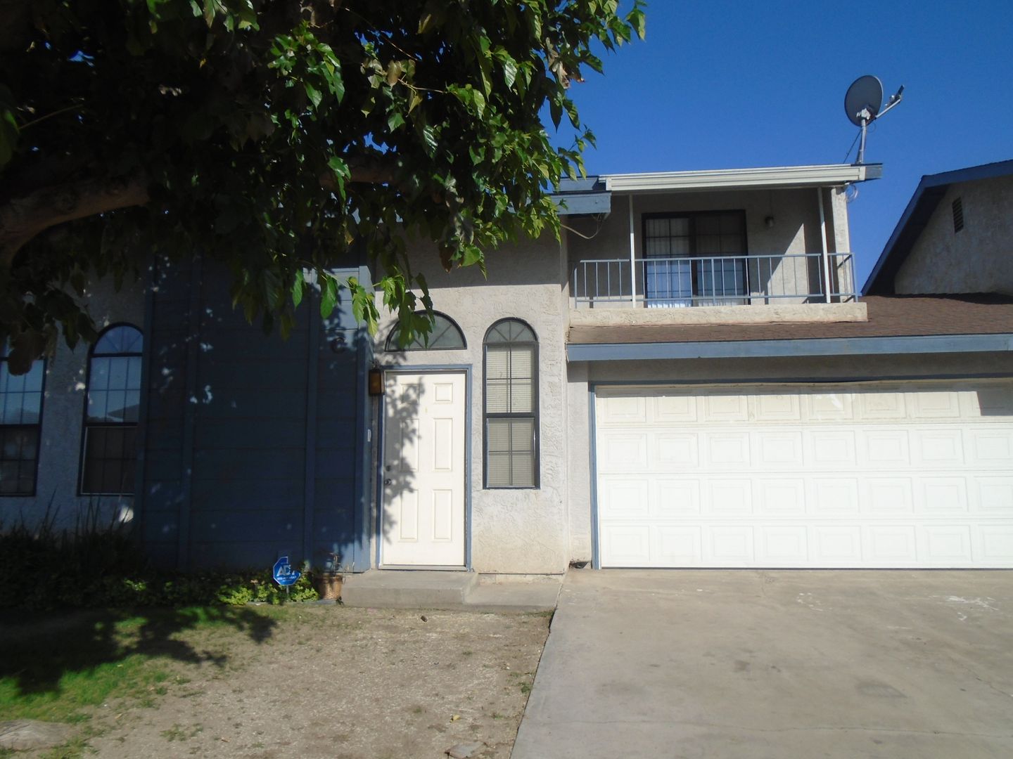 BAKERSFIELD Apartment: 7817 S. LAURELGLEN BLVD A-D