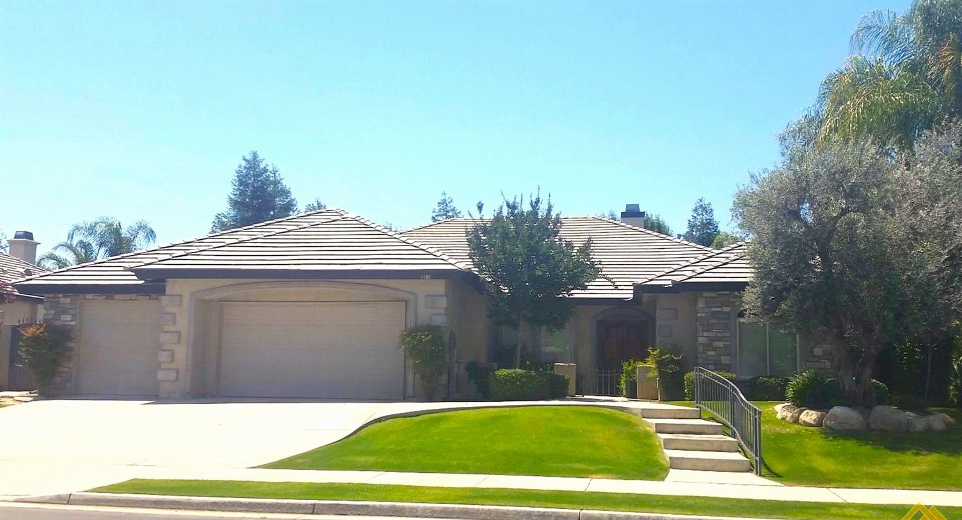 BAKERSFIELD House: 4401 CRON WAY
