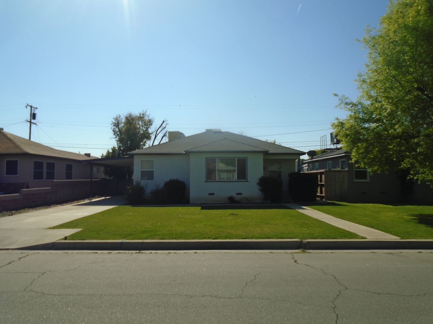 BAKERSFIELD House: 2714 CEDAR STREET