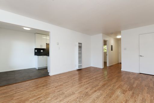 1-Bed w/ Upgraded Kitchen and Bathroom – photo 1