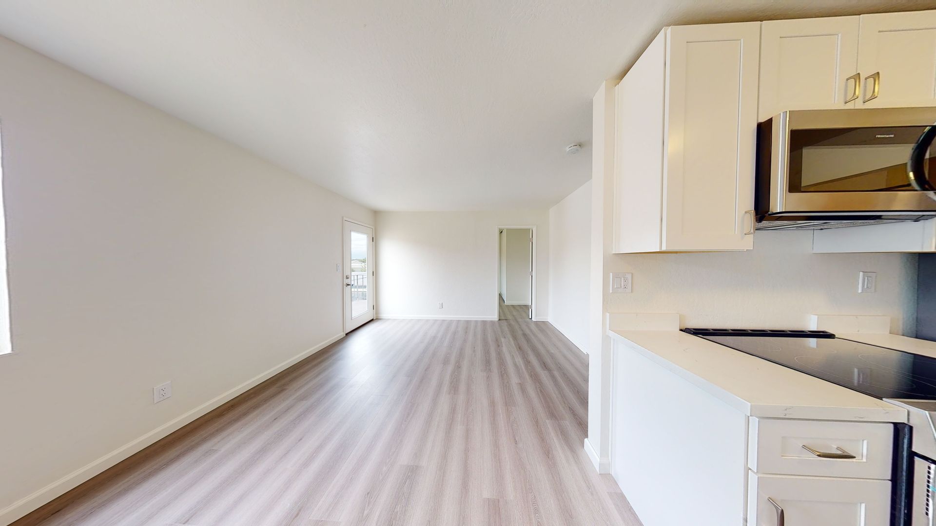 Albany Apartment: 410 Evelyn Ave