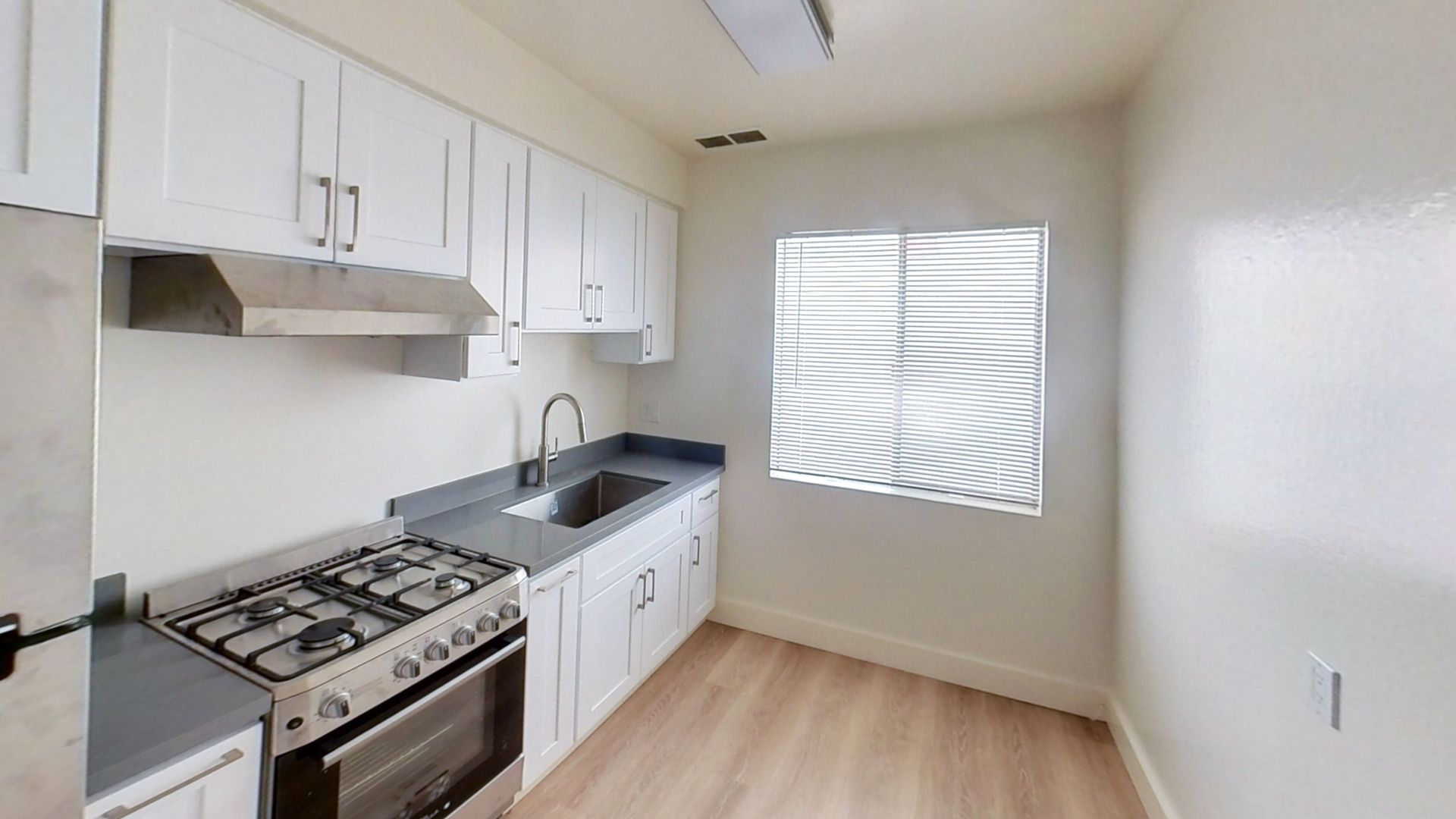 Concord Apartment: 2140 California Street