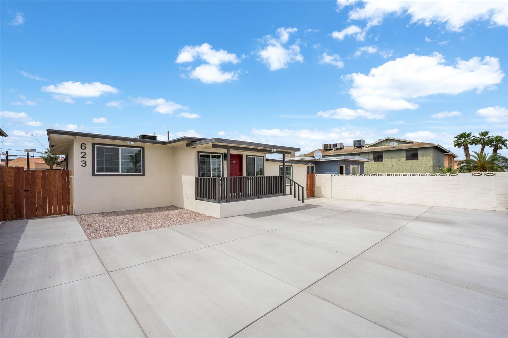 Las Vegas Apartment: 623 N. 10th St