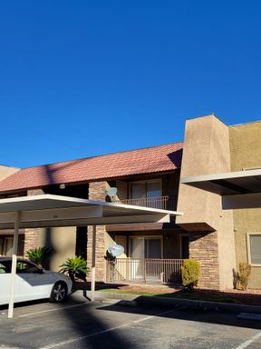 Bella Villa Guard Gated Condo – photo 1