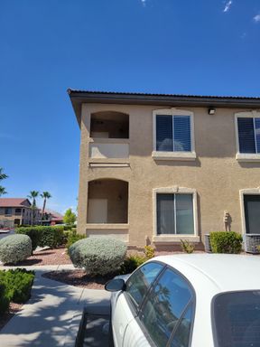 Charming 2-Bedroom, 2-Bath Condo in Cliff Shadow – photo 1
