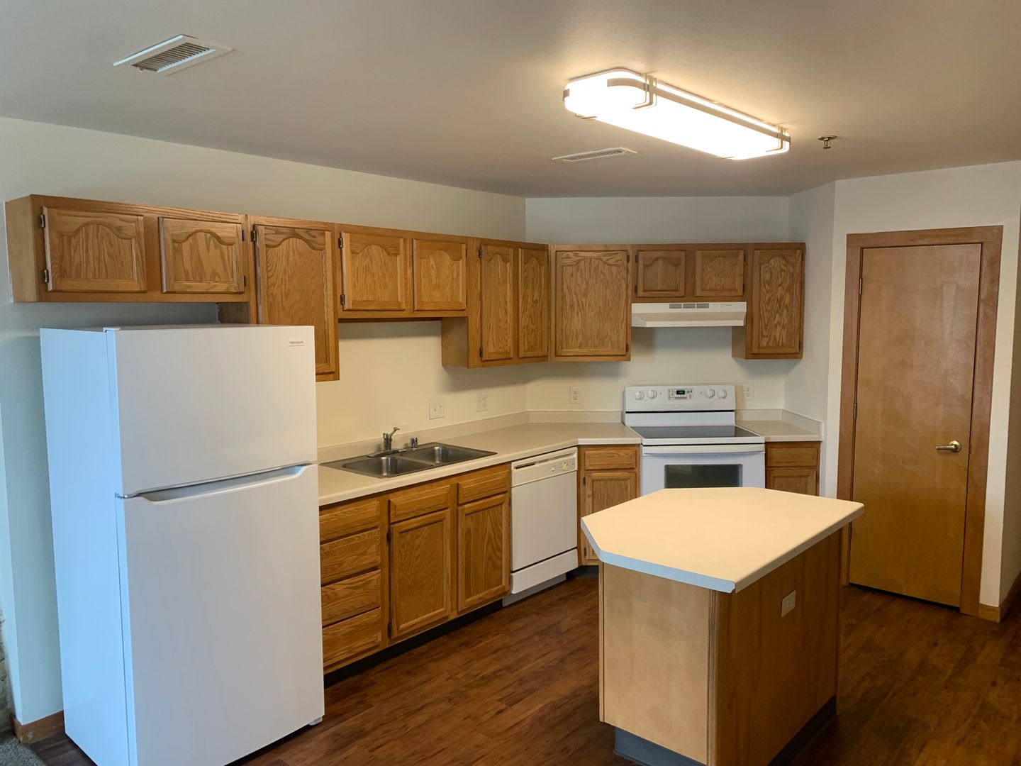 Racine Apartment: 134 Main St