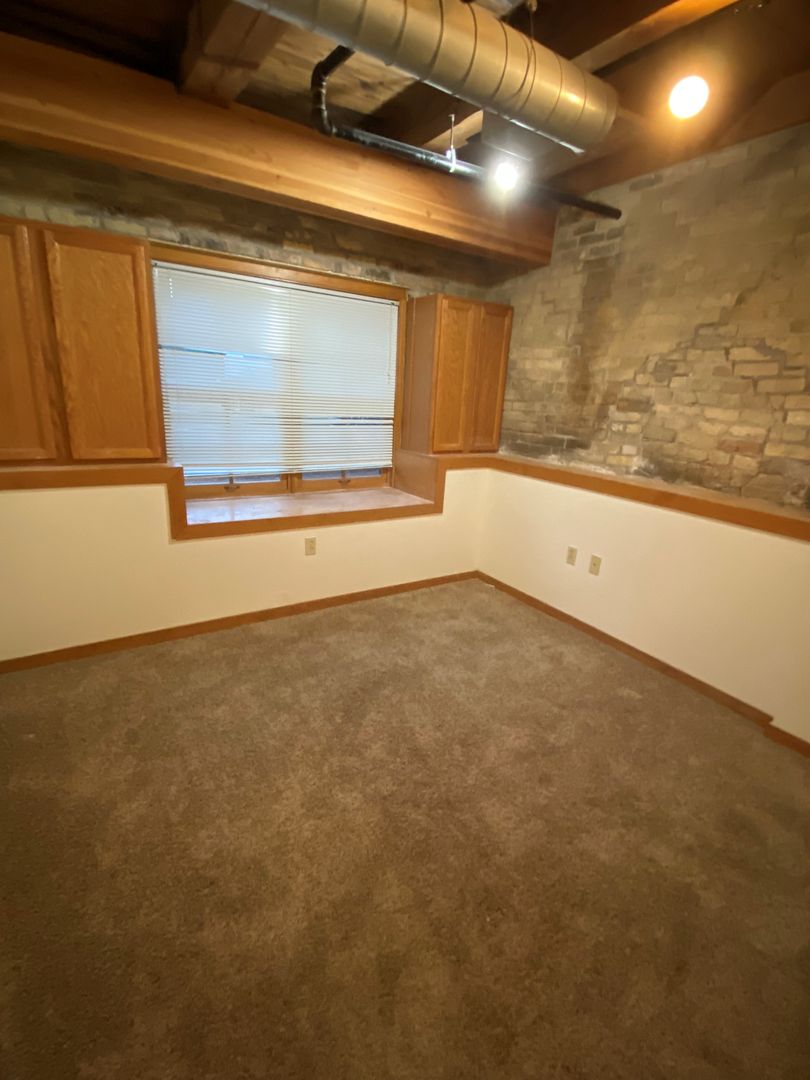 Racine Apartment: 134 Main St