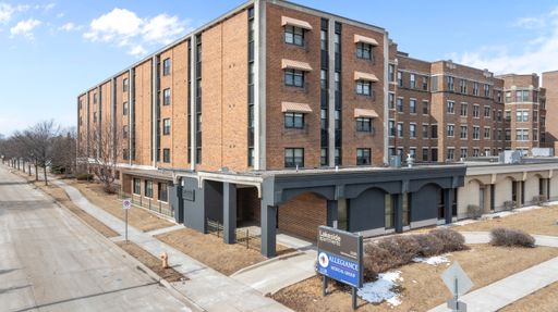 1120 E Parkway Ave , Apt 405, Oshkosh, WI 54901