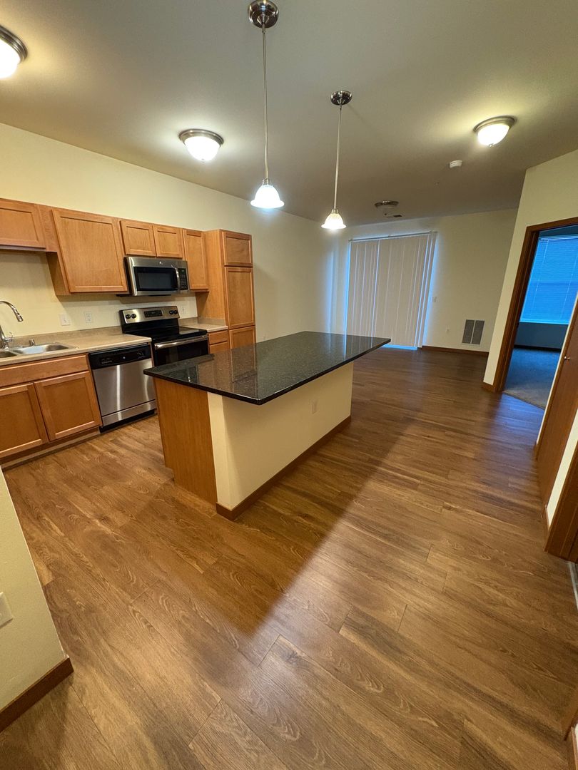 Sun Prairie Apartment: 3061 PLEASANT ST