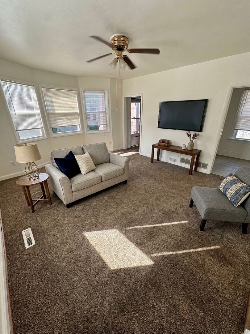 Milwaukee Apartment: 1818 N. Pulaski Ave - Unit #1
