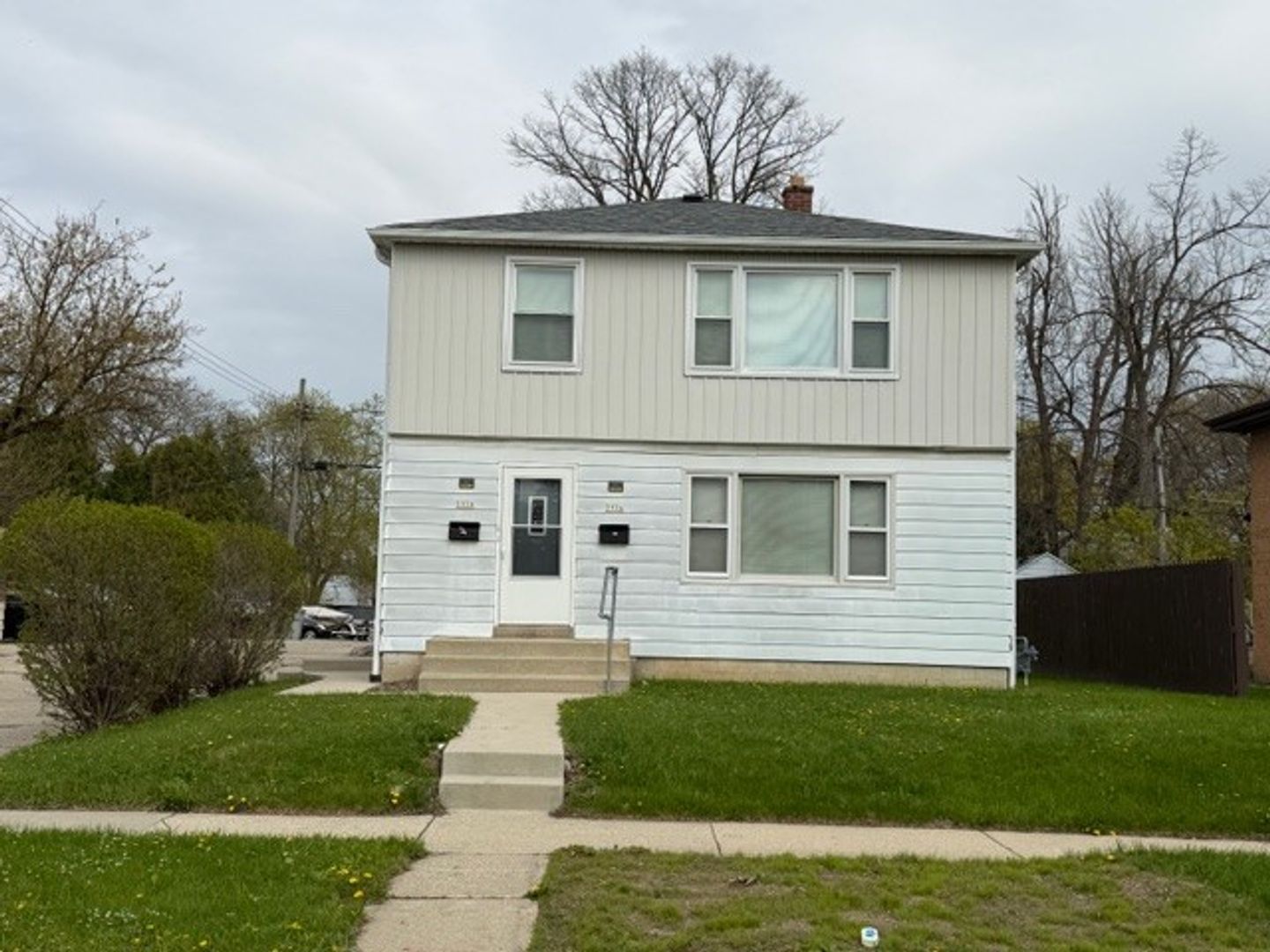 Milwaukee Apartment: 5956-58 N 67th St. Lower
