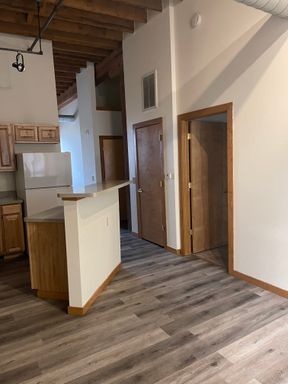 Spacious 3BR / 2BA Loft at Belle Harbor | Downtown Racine – photo 1