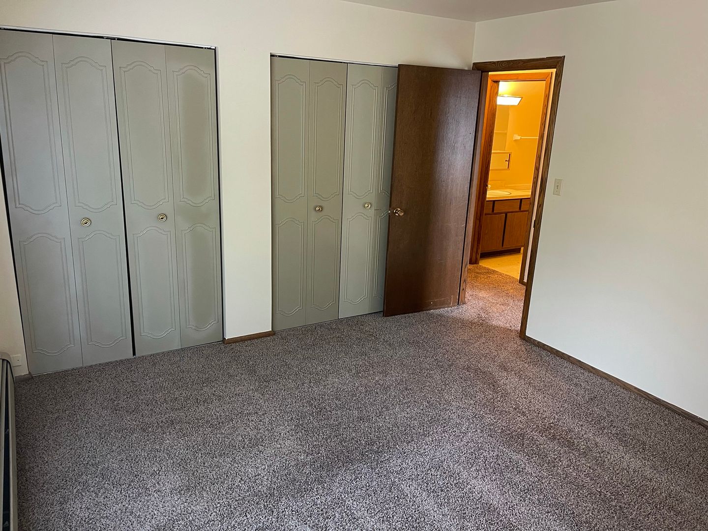 Port Washington Apartment: 1644 N Benjamin St